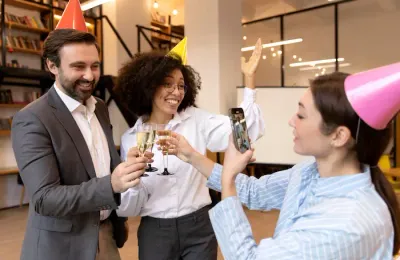 Corporate Year-End Events: How to Close the Year with a Memorable Celebration